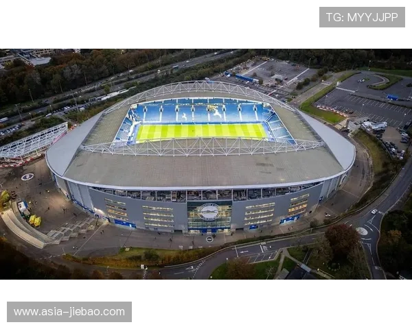 维拉后发制人，连续四个英超客场实现逆转